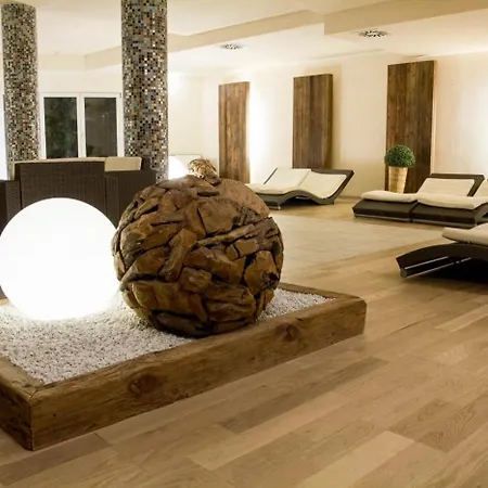 Letizia Mit Sauna By Monicare דירה זיפלד אין טירול